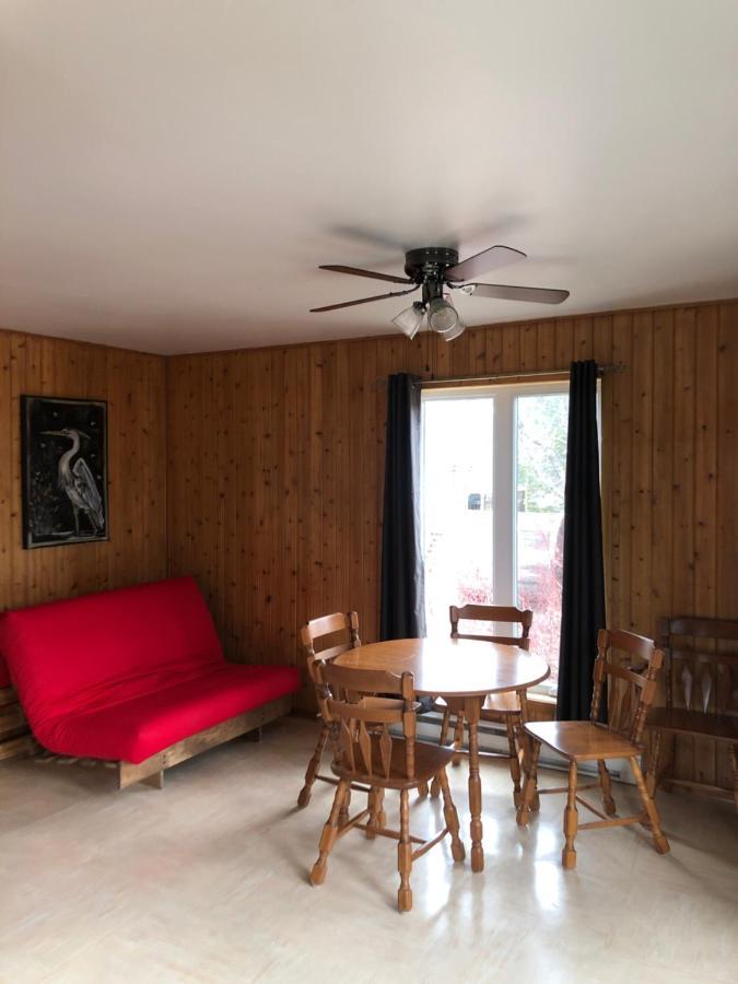 Chalets Les Chanterelles De Forillon L'Anse-au-Griffon Ngoại thất bức ảnh