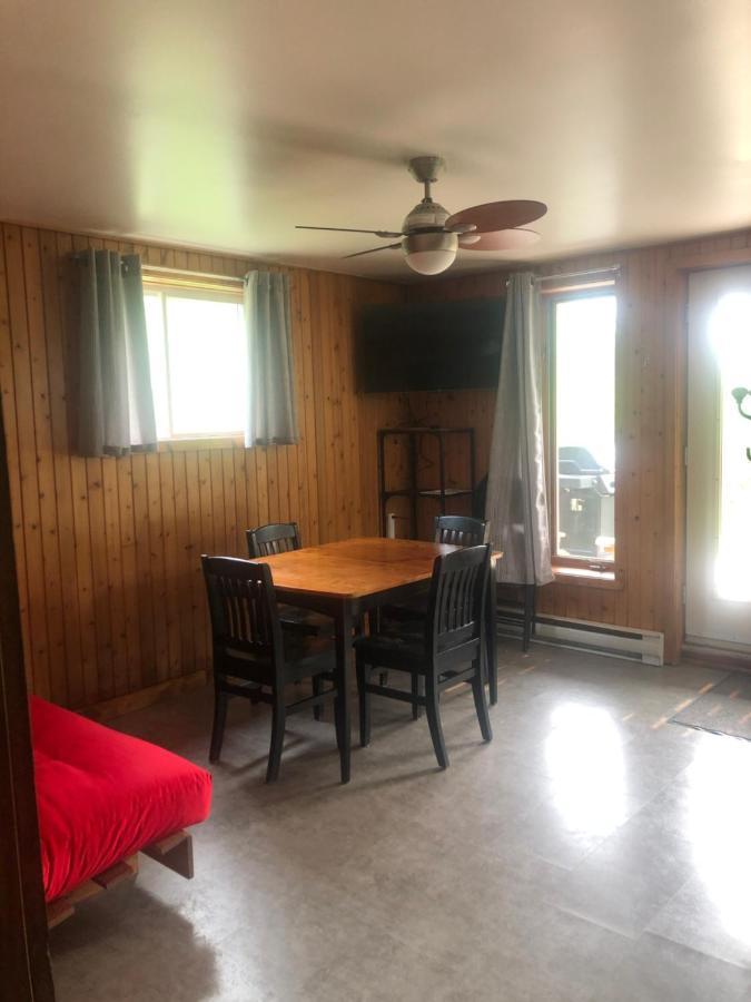 Chalets Les Chanterelles De Forillon L'Anse-au-Griffon Ngoại thất bức ảnh