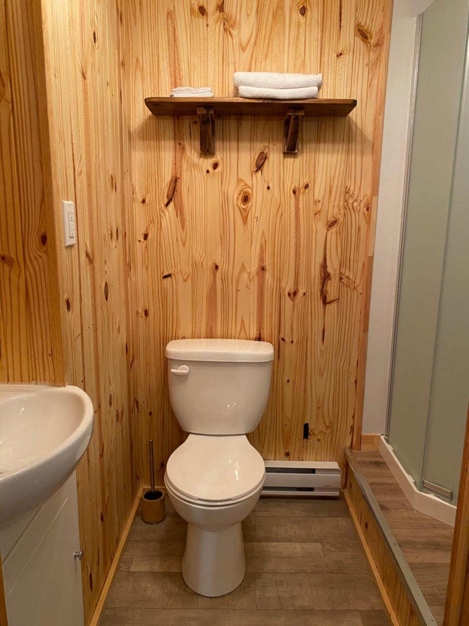 Chalets Les Chanterelles De Forillon L'Anse-au-Griffon Ngoại thất bức ảnh